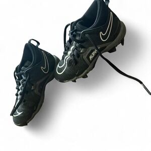 Nike - Alpha Menace Shark 4 Football Cleats - Boys Size 12C Black White Fastflex